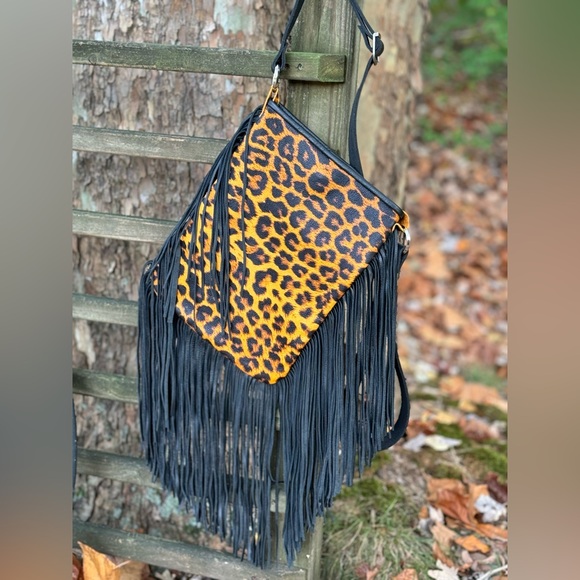 Leopard print with fringe crossbody purse with adj strap 10”x13” leather - Picture 1 of 14
